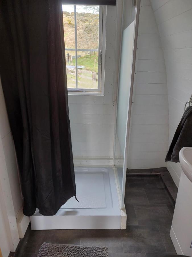 Pod 4 Otel Skail Dış mekan fotoğraf